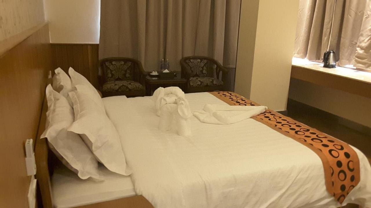 Unity Hotel Мандалей Екстериор снимка