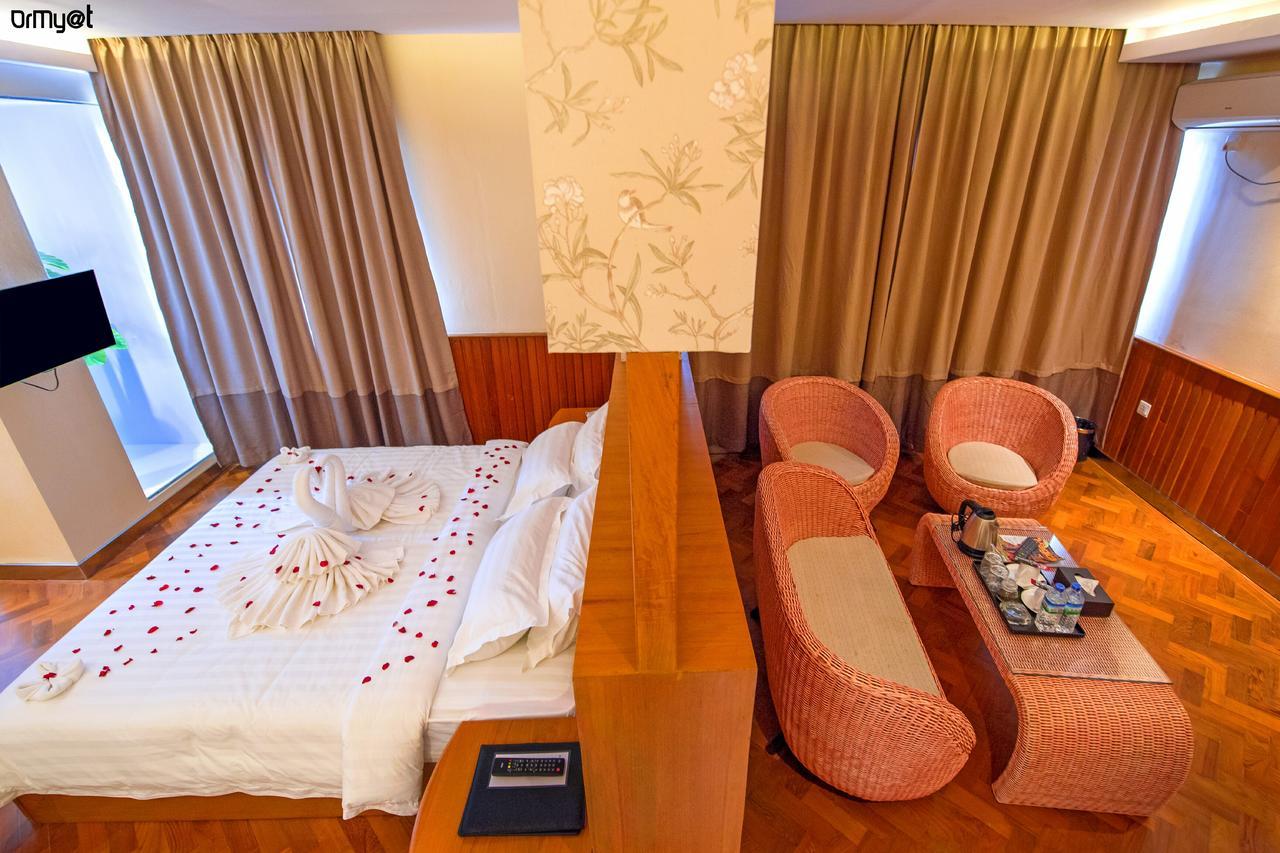 Unity Hotel Мандалей Екстериор снимка